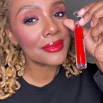 Love Theory Kisses Lipgloss
