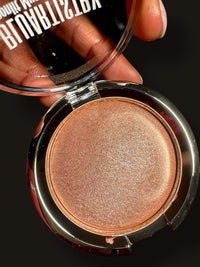 Moonlit Muse Highlighter