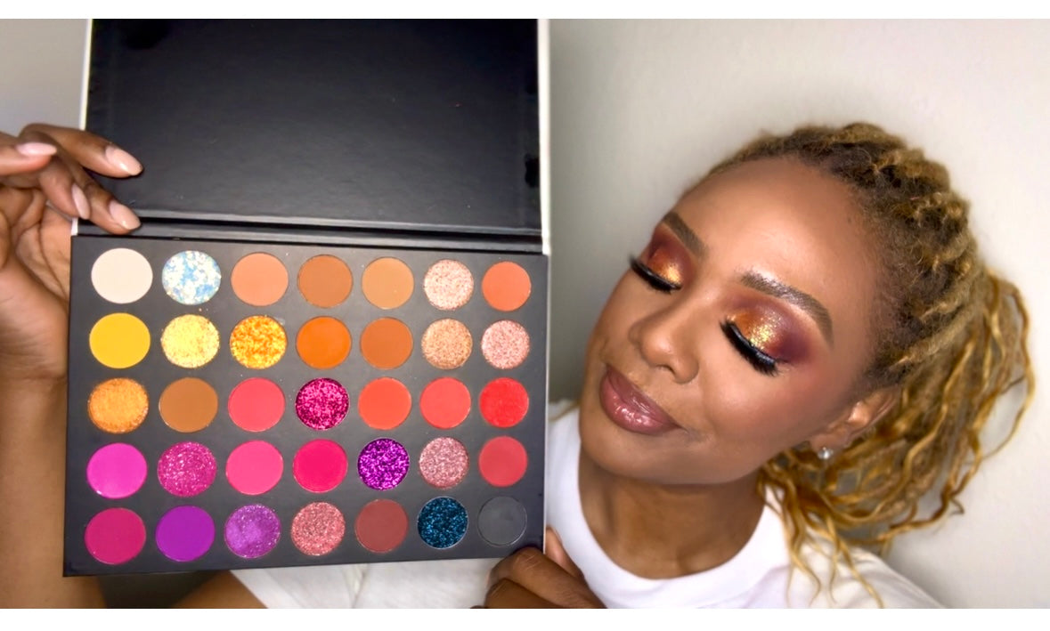 “For The Barbs” Eyeshadow Palette image 5