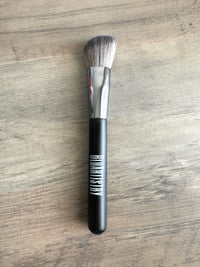 5 Essential Face Base Brush Collection image 4